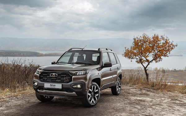 
            Десять самых популярных автомобилей 2025 года. Модели и цены
        