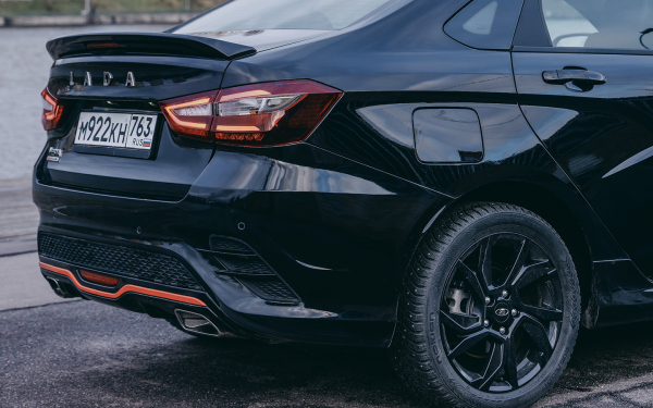 Поклонникам фитоняшек посвящается. Тест-драйв Lada Vesta Sportline
Поклонникам фитоняшек посвящается. Тест-драйв Lada Vesta Sportline