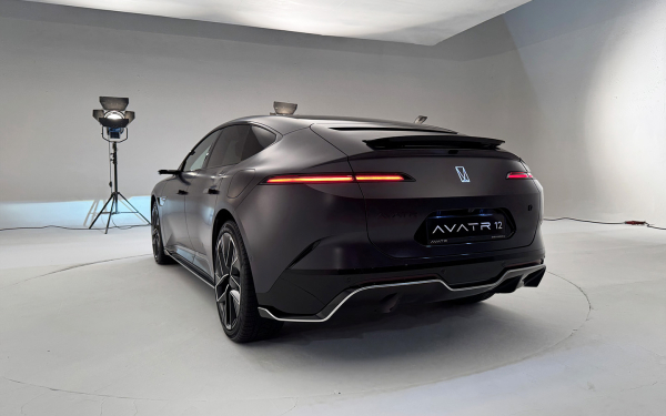 
            Avatr 12. Первый обзор космического фастбэка в исполнении для России
        