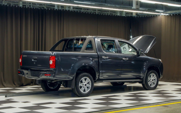 
            Мы узнали все о новом внедорожнике Sollers S9. Репортаж из цехов завода
        