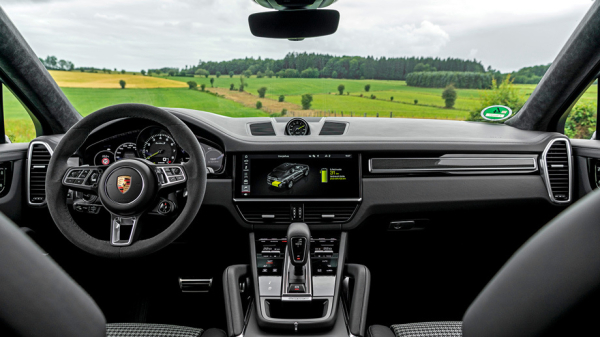 Комплектуем гамму Porsche Cayenne версией Turbo S E-Hybrid Комплектуем гамму Porsche Cayenne версией Turbo S E-Hybrid