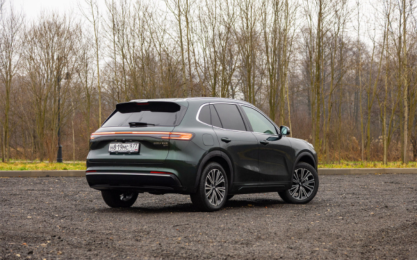 Берегите бензин. Тест первого гибридного кроссовера Geely EX5 EM-i
Берегите бензин. Тест первого гибридного кроссовера Geely EX5 EM-i